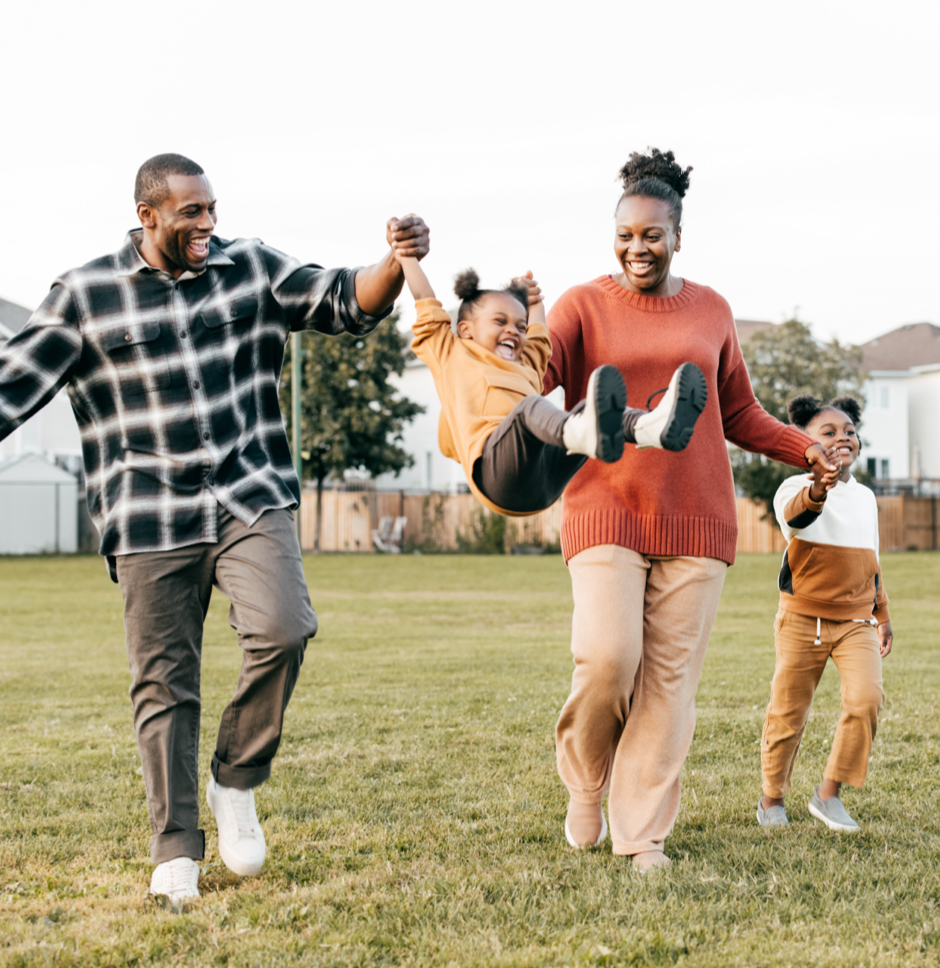 ASTHO_Web_Photo_Massachusetts_FamilyPlaying_2X.jpeg