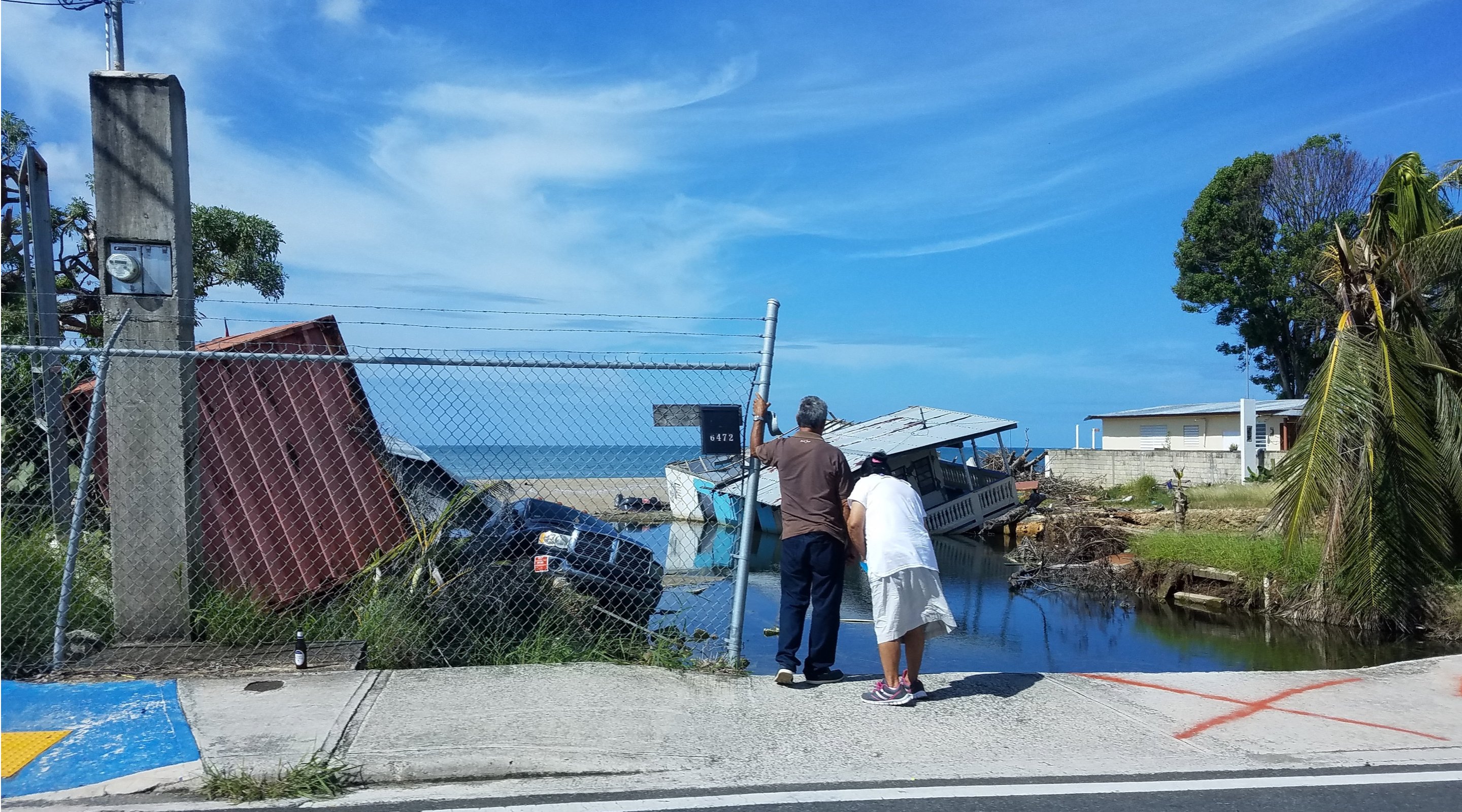 ASTHO_Web_WidePhoto_CoupleHurricaneDamage_2X.jpeg